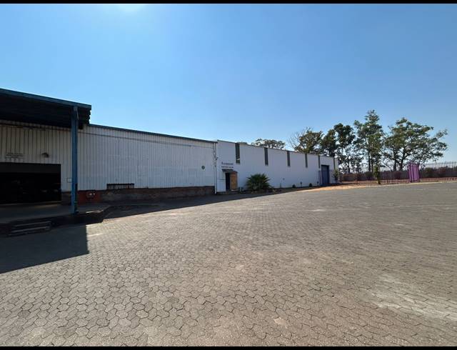 6,225M² WAREHOUSE TO LET IN CHLOORKOP